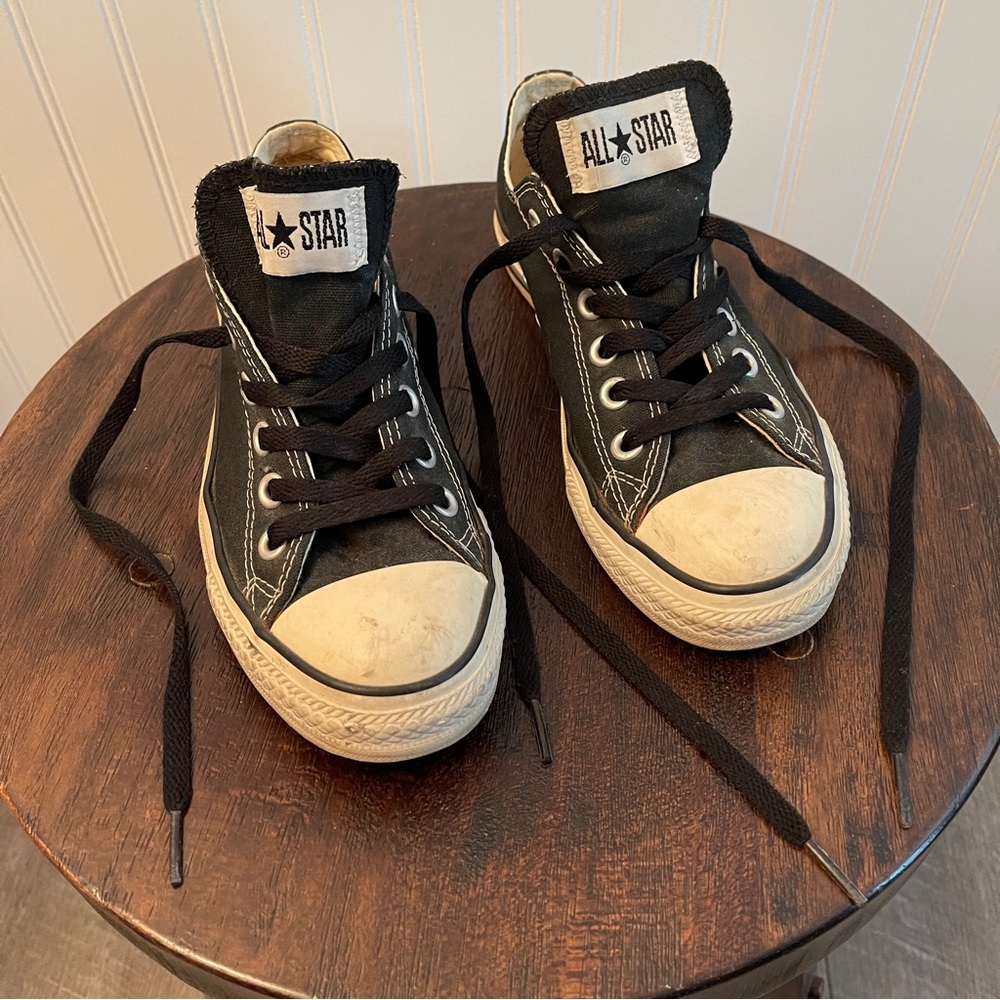 VINTAGE 2000s BLACK CONVERSE ALL STAR LOW TOP SNEAKERS ⭐️ WORN IN TO PERFECTION